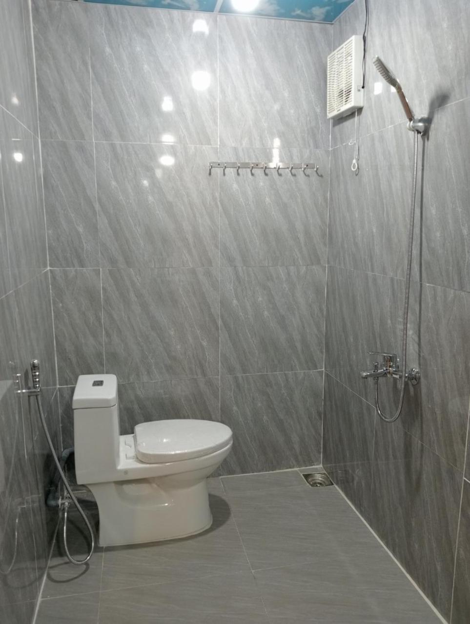 Homestay Nang Nghieng Tỉnh Kontum Zewnętrze zdjęcie